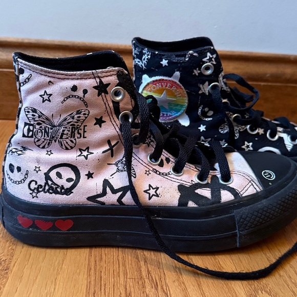 Converse Chuck Taylor All Star High Top Sneakers Butterfly Print Black/Pink 6.5 - Picture 13 of 13